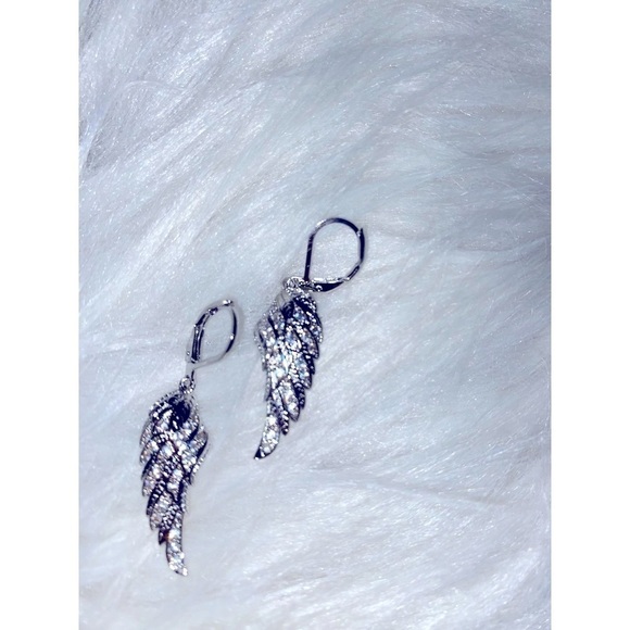 Elegant winged, hoop, earrings silver plated with sparkling Zircon - Picture 3 of 3